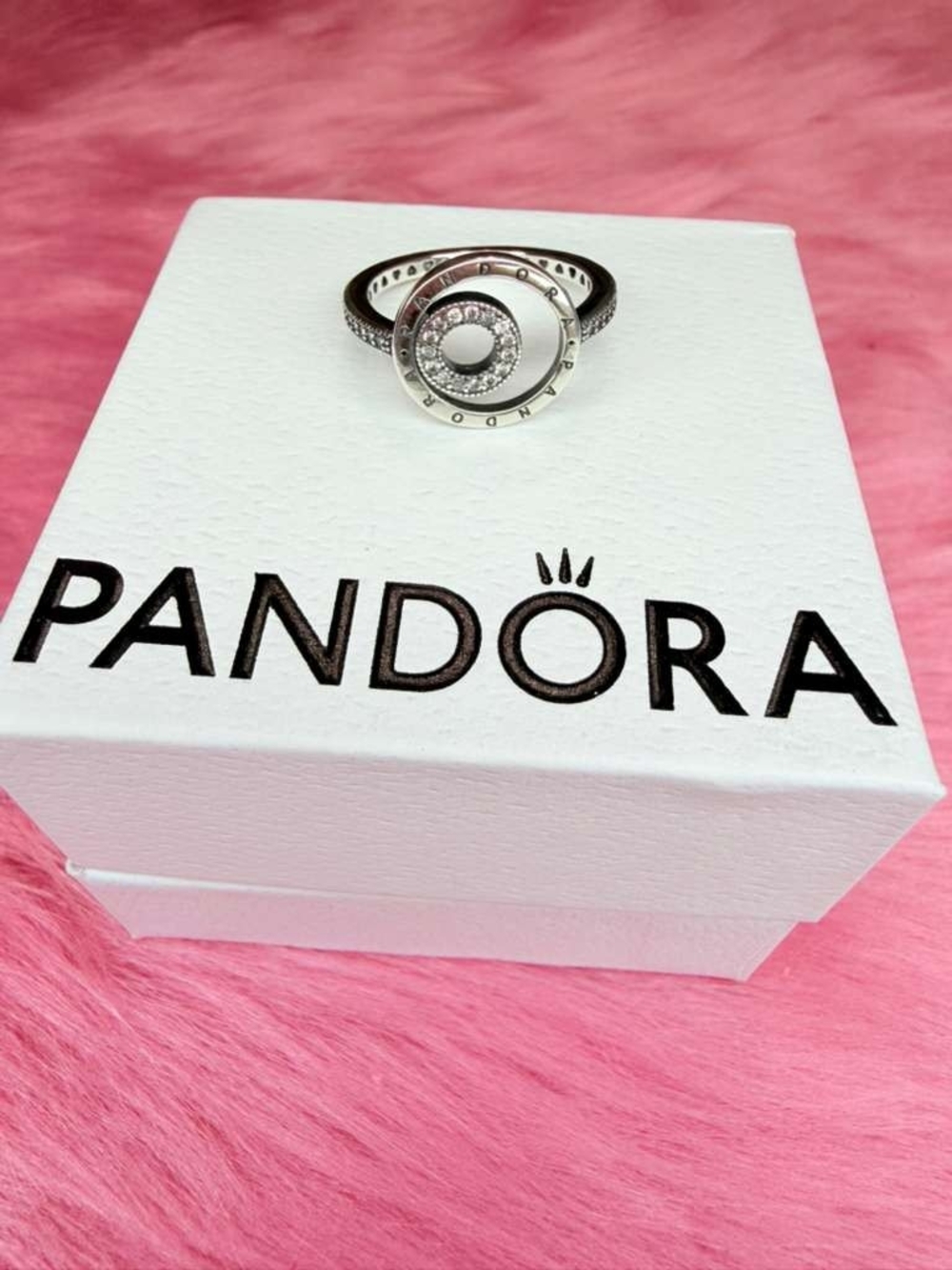 Pandora Silver Circle Ring with Pave Accents - Silver